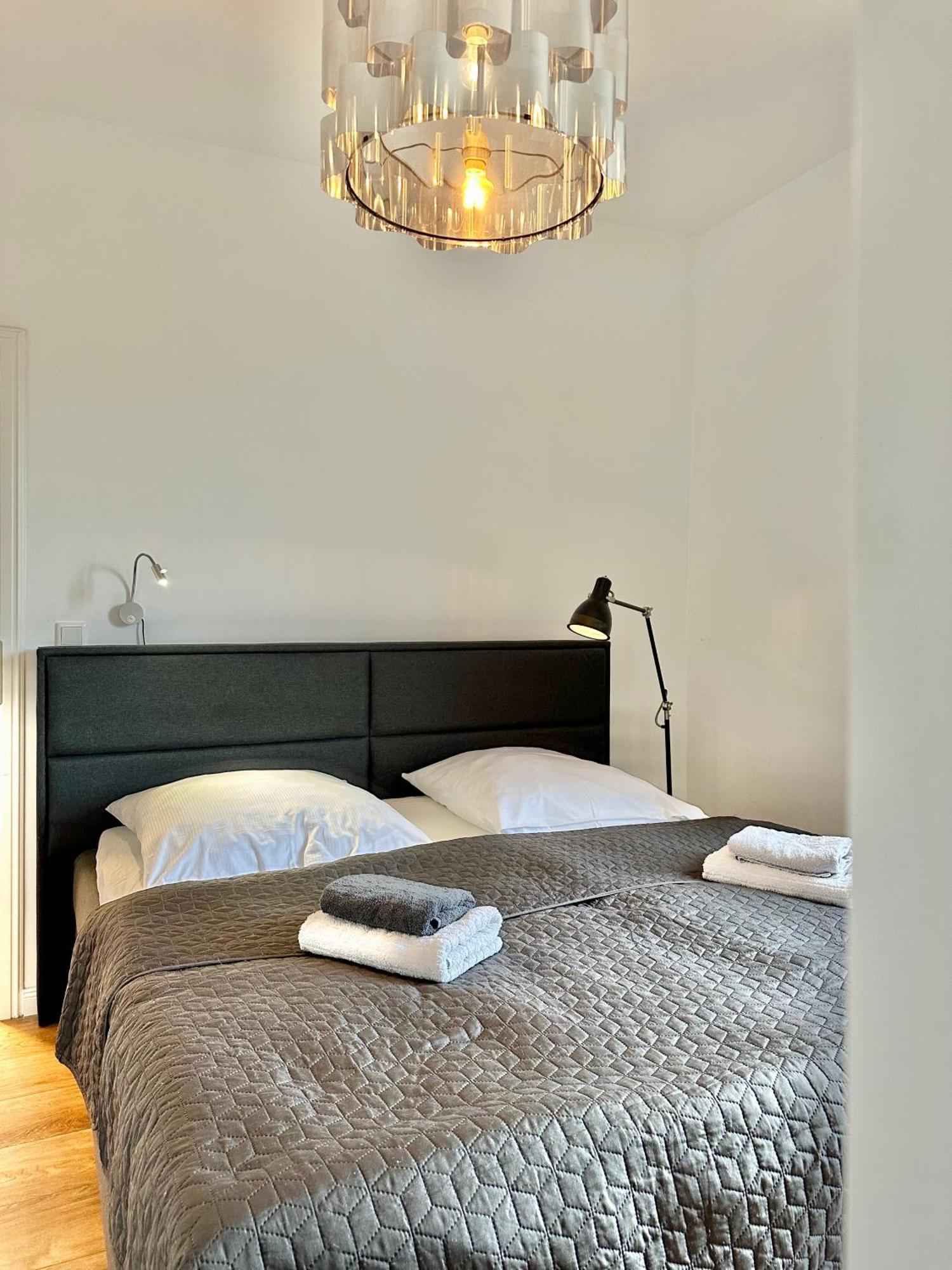 Modernes City-apartment Mit Blick In Den Park Und 2 Baeder H9 Apartment Oldenburg