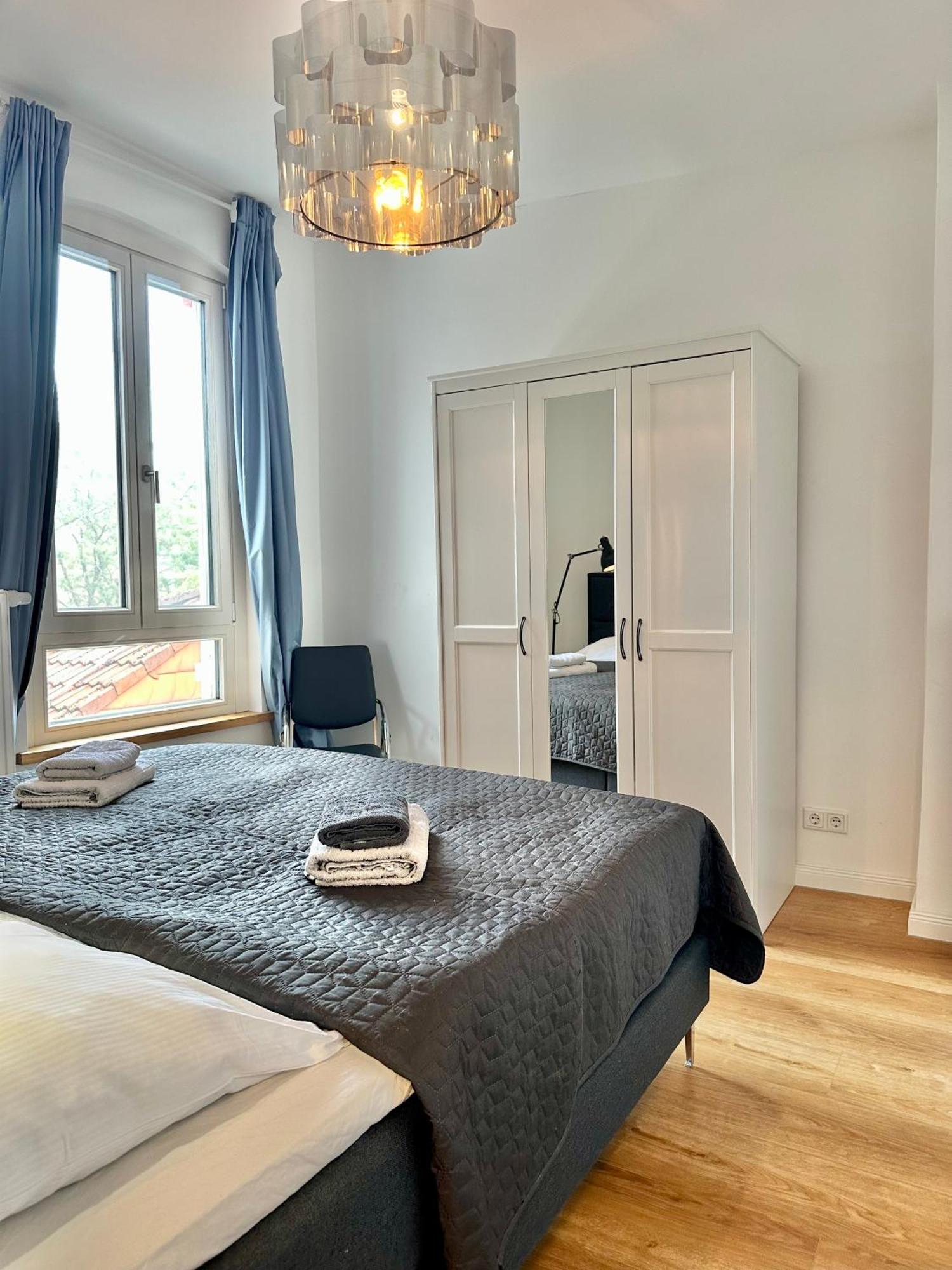 Modernes City-apartment Mit Blick In Den Park Und 2 Baeder H9 Oldenburg