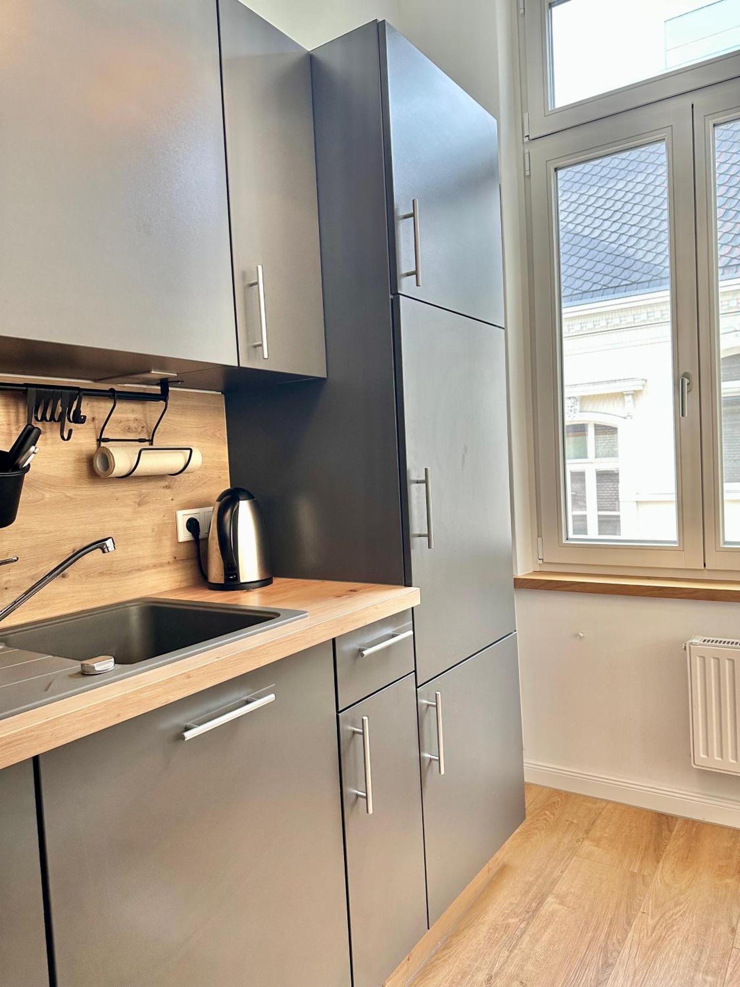 Modernes City-apartment Mit Blick In Den Park Und 2 Baeder H9 Oldenburg