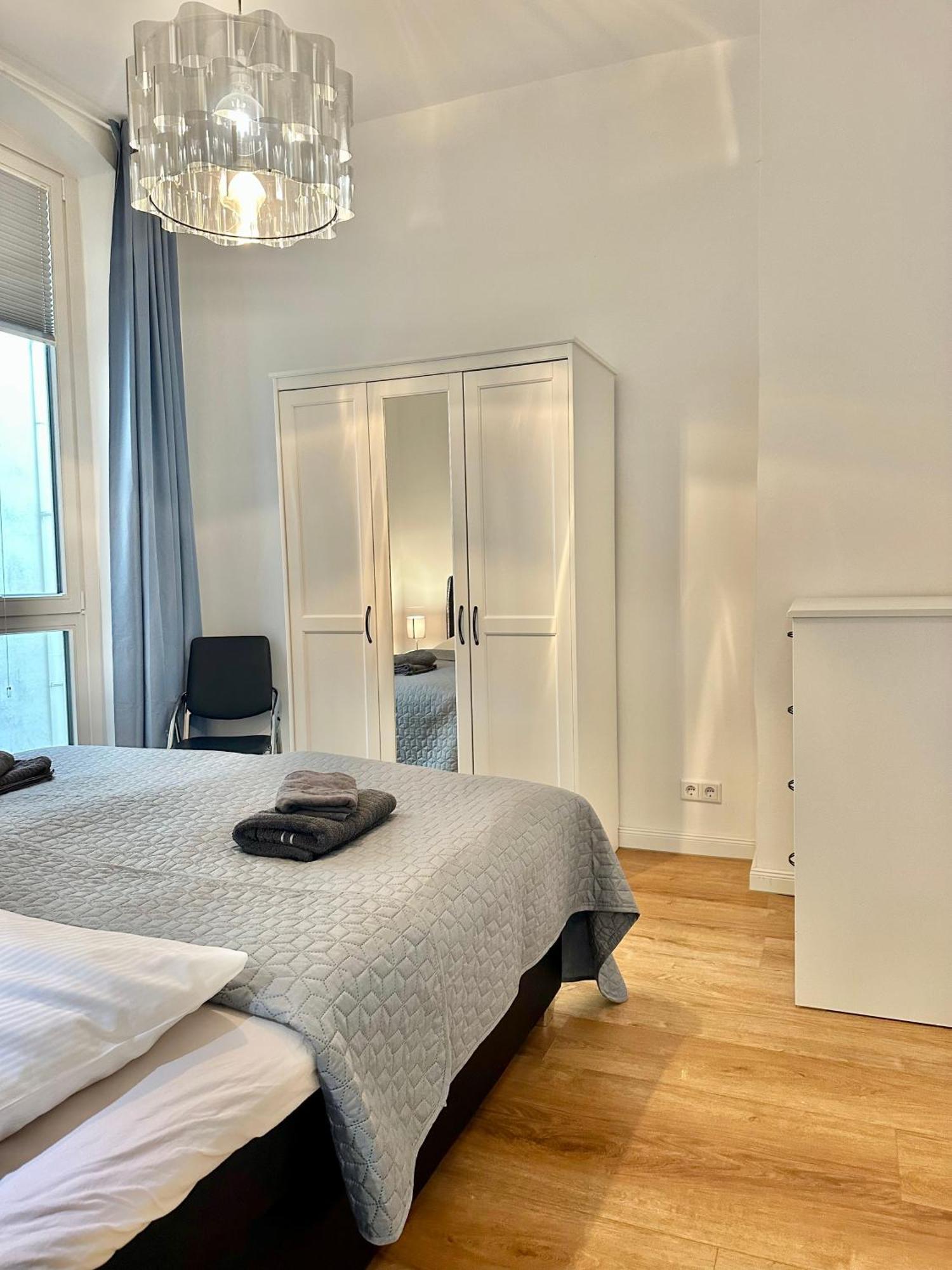 Modernes City-apartment Mit Blick In Den Park Und 2 Baeder H9 Oldenburg